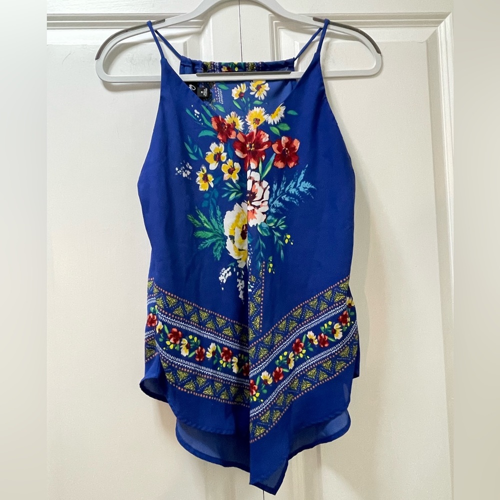By & By Brand Size Medium Floral Scarf Style Tank Top Shirt, Bright Blue, Bold